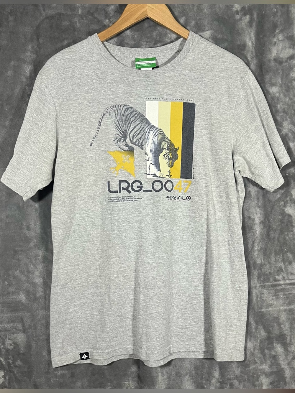 LRG Gray Short-Sleeve Tiger Graphic Tee with Yellow Accents